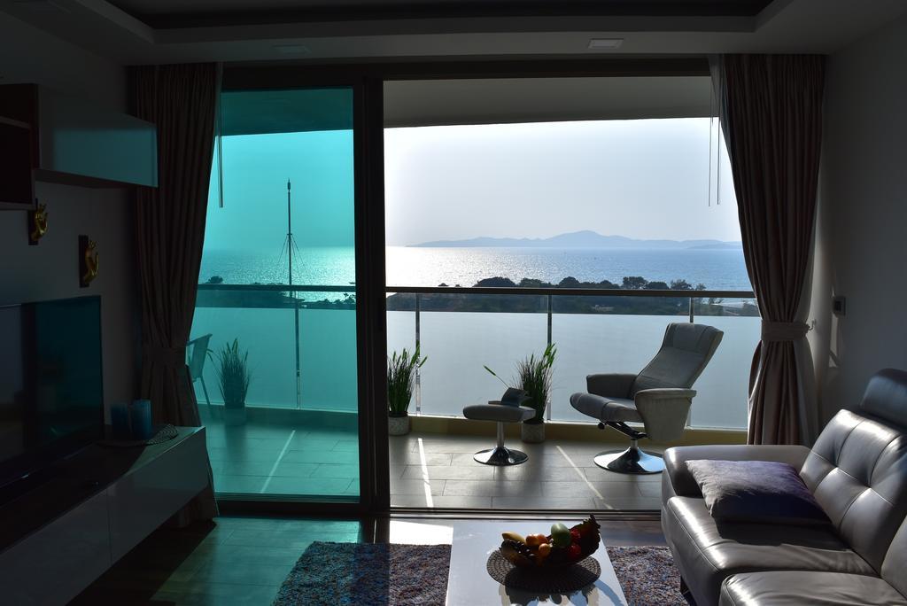 Luxury Seaview The Peak Towers 200m To Apartemen