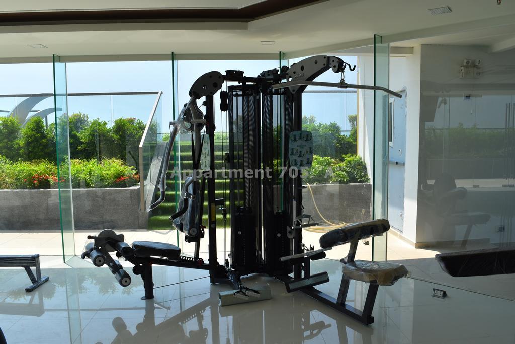 Apartemen Luxury Seaview The Peak Towers 200m To
